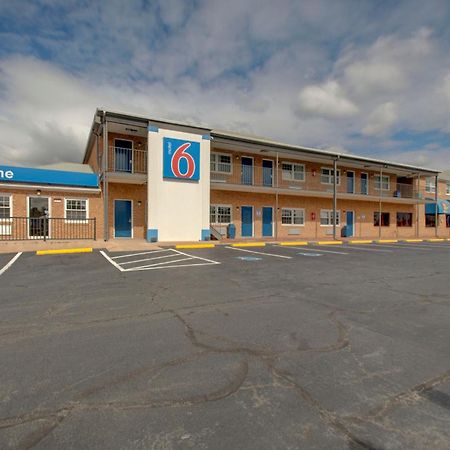 Motel 6-Falls Church, Va - Arlington Boulevard מראה חיצוני תמונה