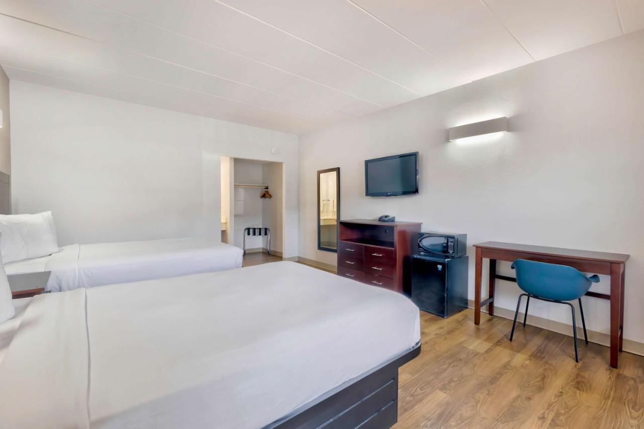 Motel 6-Falls Church, Va - Arlington Boulevard מראה חיצוני תמונה