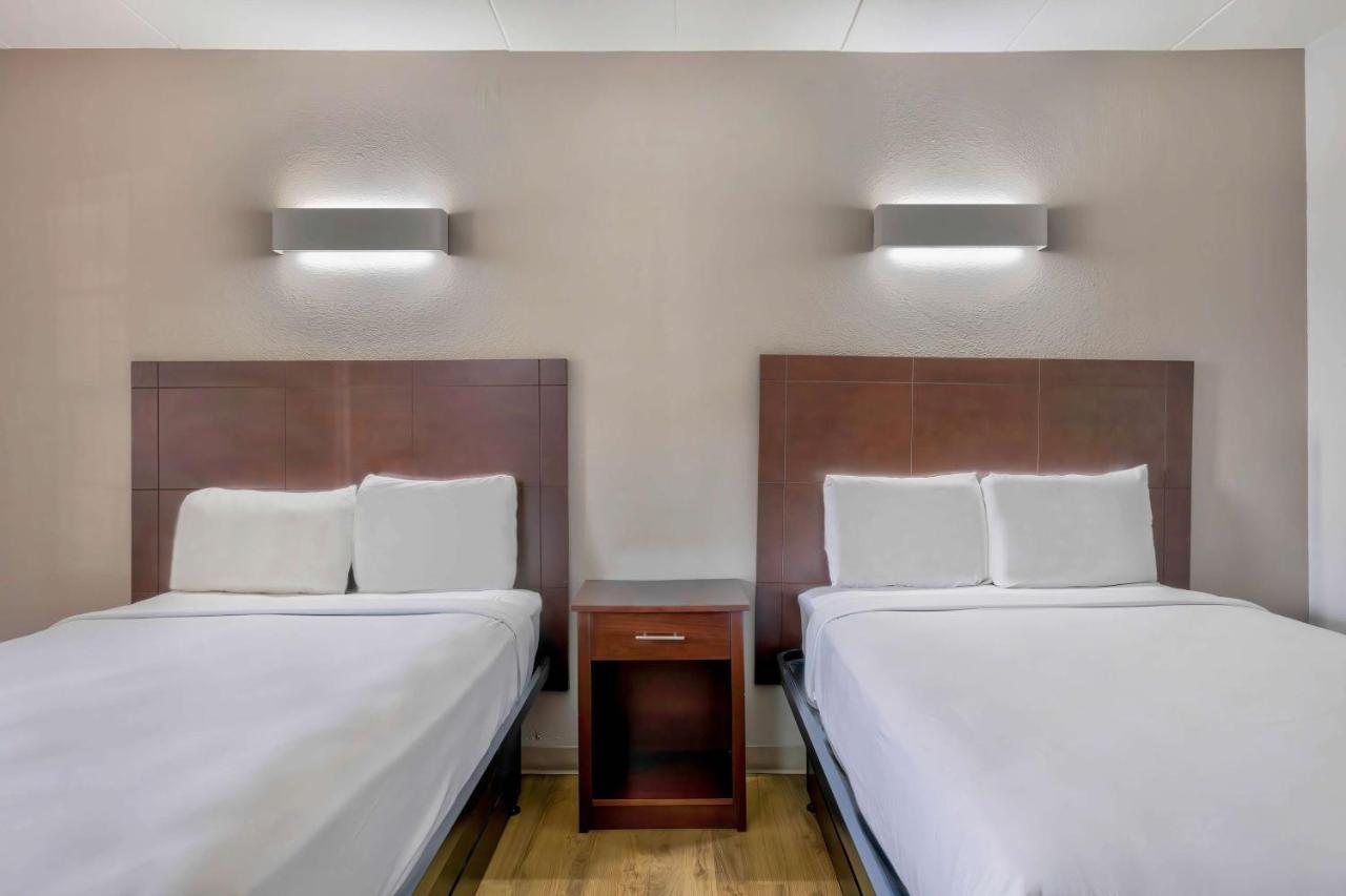 Motel 6-Falls Church, Va - Arlington Boulevard מראה חיצוני תמונה