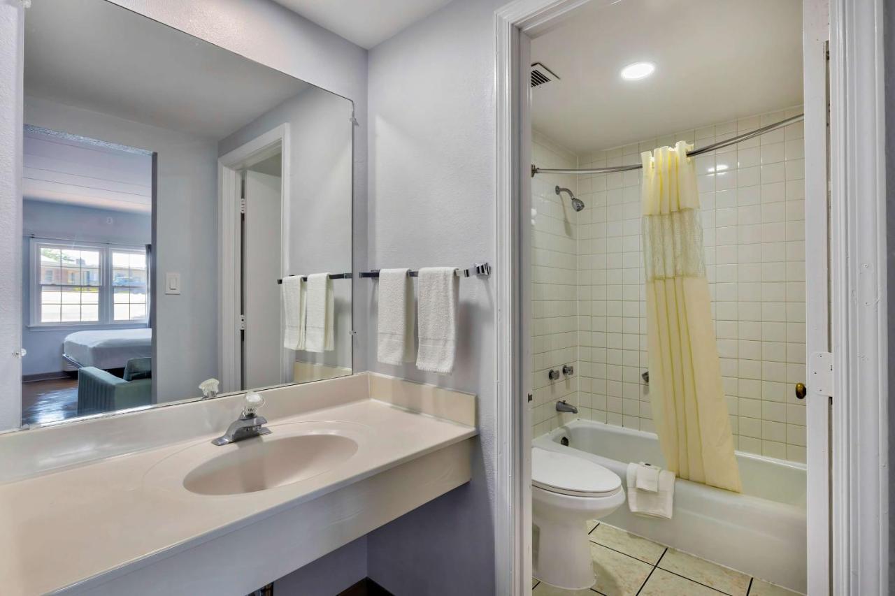 Motel 6-Falls Church, Va - Arlington Boulevard מראה חיצוני תמונה