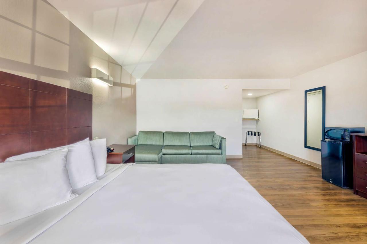 Motel 6-Falls Church, Va - Arlington Boulevard מראה חיצוני תמונה