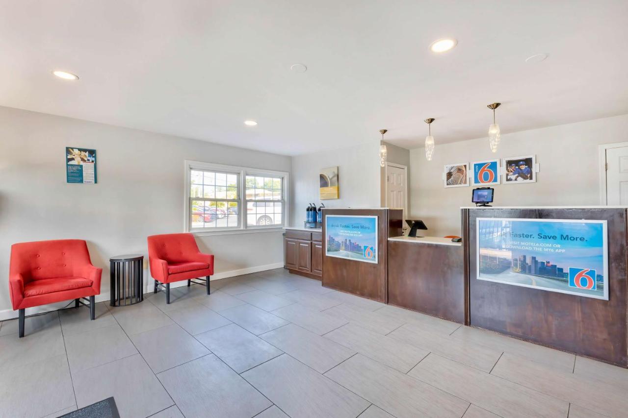 Motel 6-Falls Church, Va - Arlington Boulevard מראה חיצוני תמונה